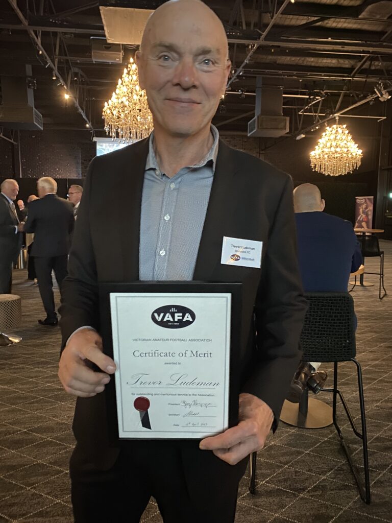 Trevor Ludeman receiving VAFA Certificate of Merit